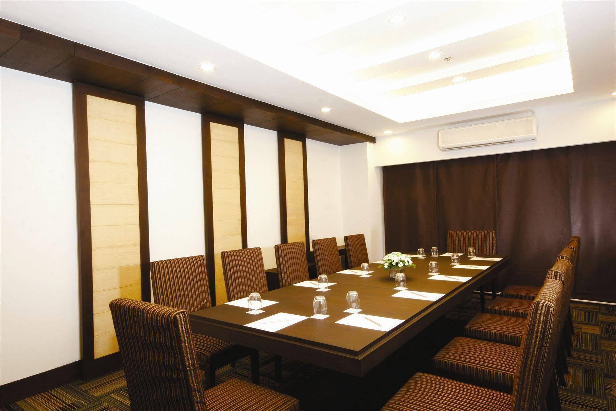 Kantary Hotel Kabinburi Extérieur photo